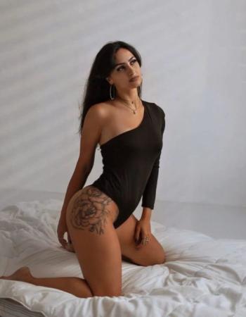 Karina high class Sexy Female Escort In 