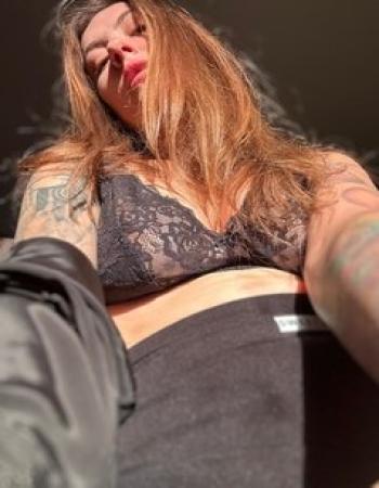 Jifana Hot Sexy Female Escort In 