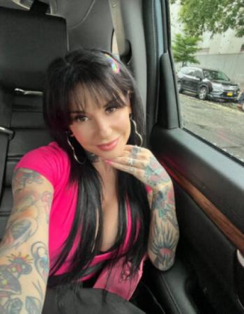 Andry Girl Sexy Female Escort In 