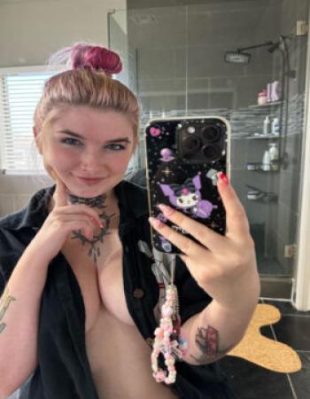 Mistress Luna Sexy Female Escort In 