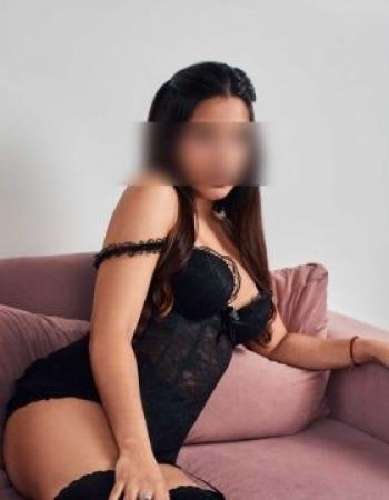 Rouse Babe Sexy Female Escort In 