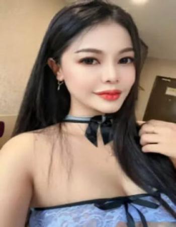 Honey C Sexy Female Escort In 
