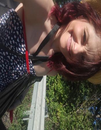 kswiss swiss Young Female Escort In Ontario