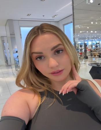 Linda  Felton  Young Female Escort In Marshall Islands