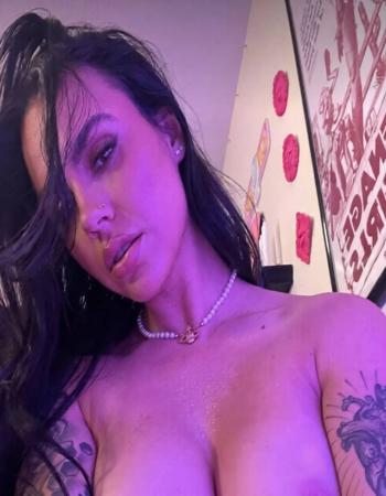 Simone Bien Independent Female Escort In 