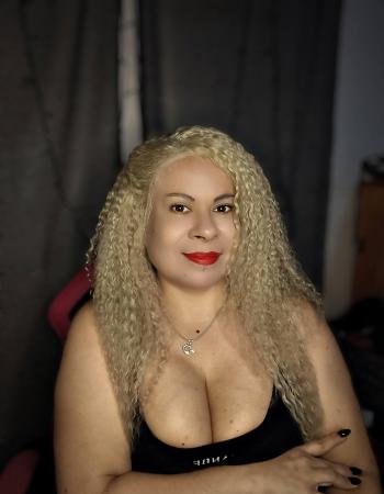 Mary Santos P Young Female Escort In Leinster