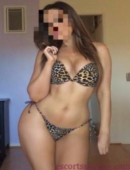 Rochdale Escorts Mature Female Escort In London