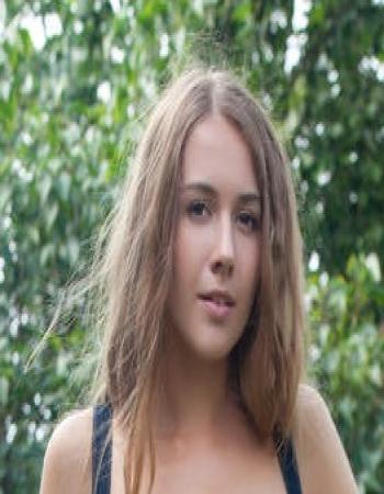 Lulia lee Young Female Escort In 