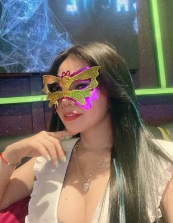 Helen Vietnamese Sexy Female Escort In 