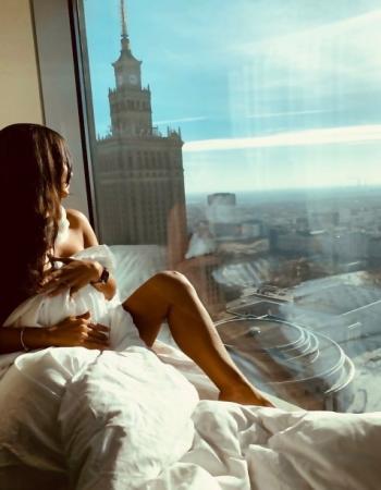 Beauty Bell Mature Female Escort In 