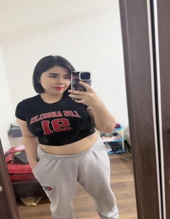 Minnie beautiful Sexy Female Escort In 